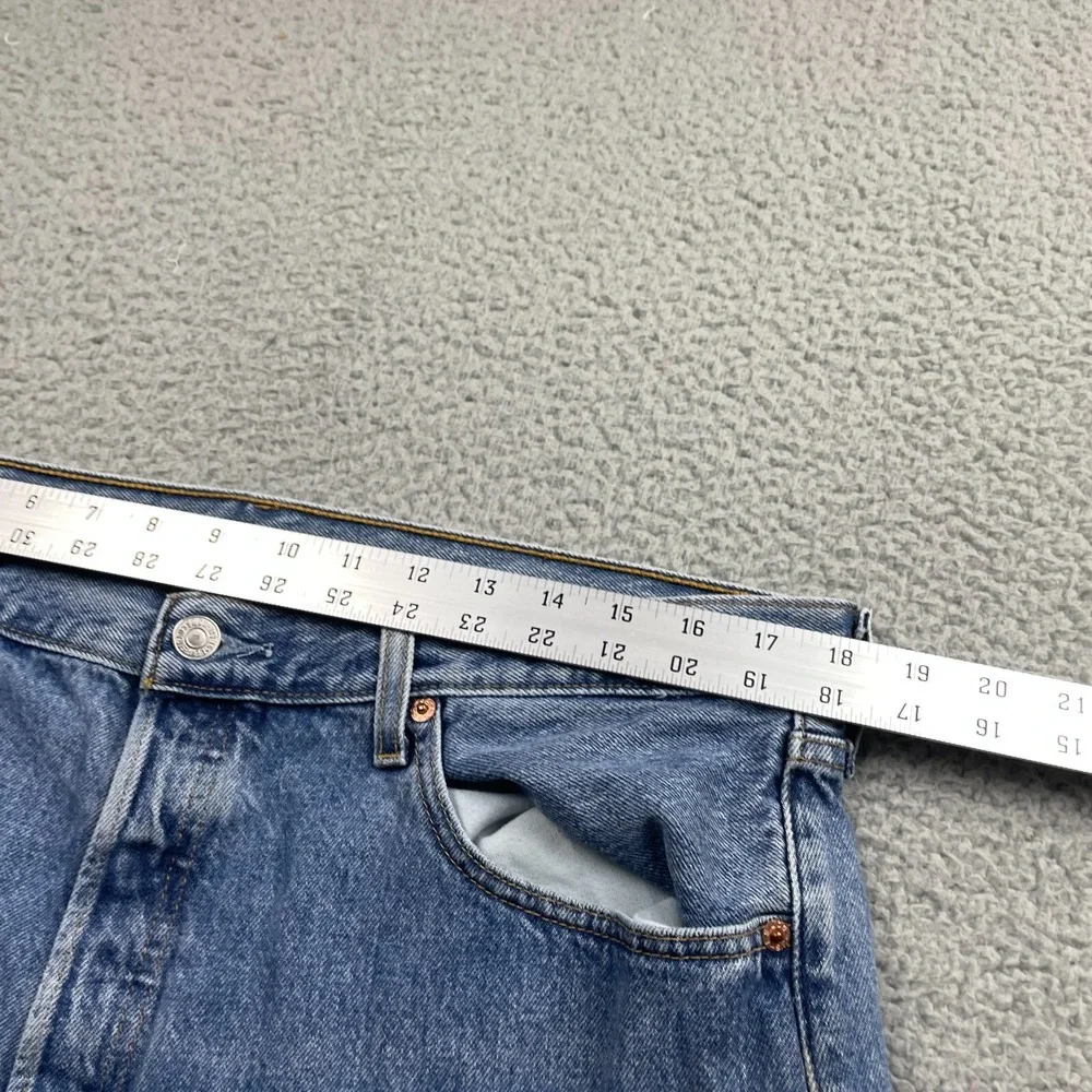 VTG Levi's 501 Jeans Mens 36x30 Measured Blue Button Fly Straight Leg Y2K